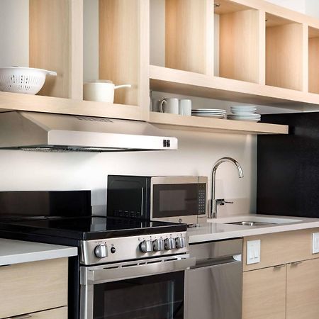 Towneplace Suites By Marriott Milwaukee West Bend Luaran gambar