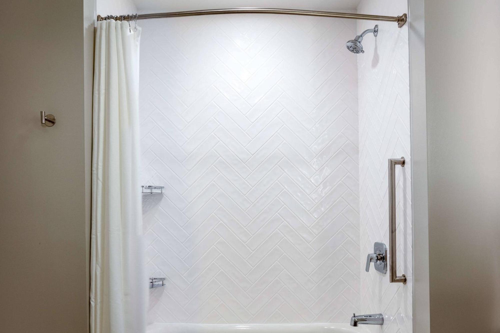 Towneplace Suites By Marriott Milwaukee West Bend Luaran gambar