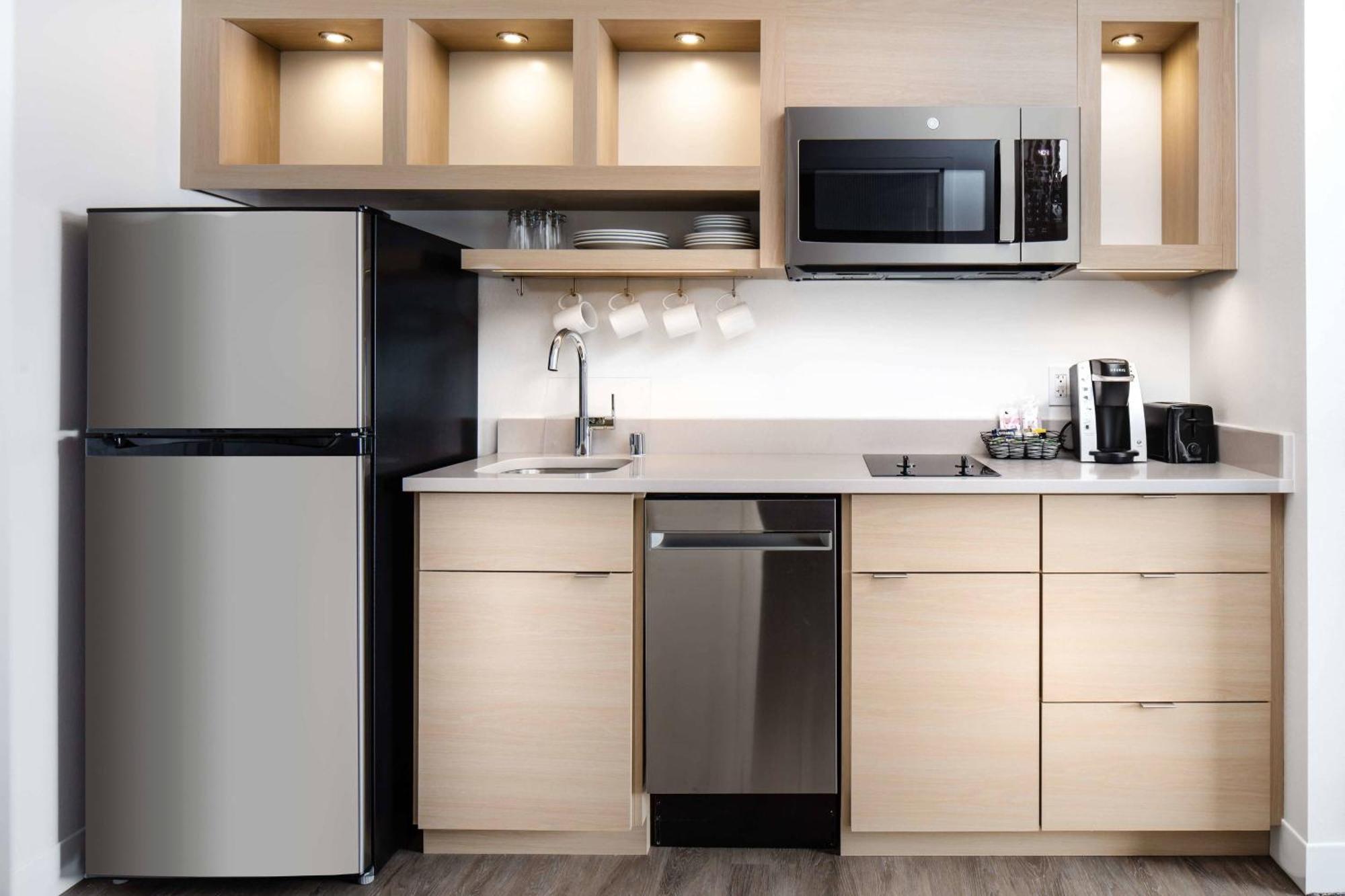 Towneplace Suites By Marriott Milwaukee West Bend Luaran gambar