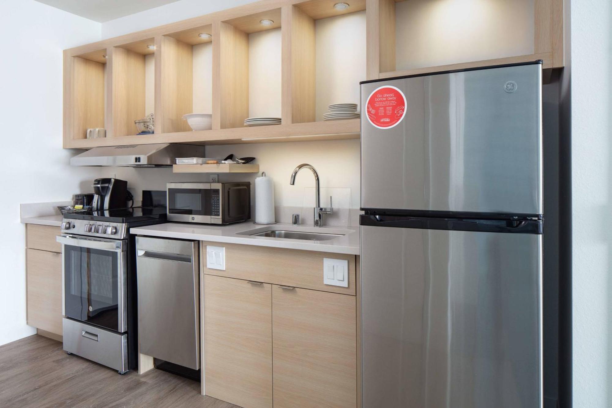 Towneplace Suites By Marriott Milwaukee West Bend Luaran gambar