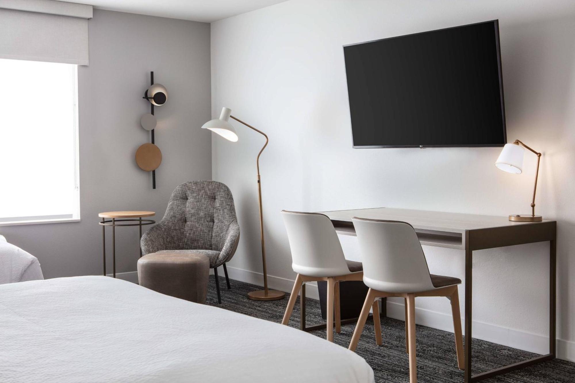 Towneplace Suites By Marriott Milwaukee West Bend Luaran gambar