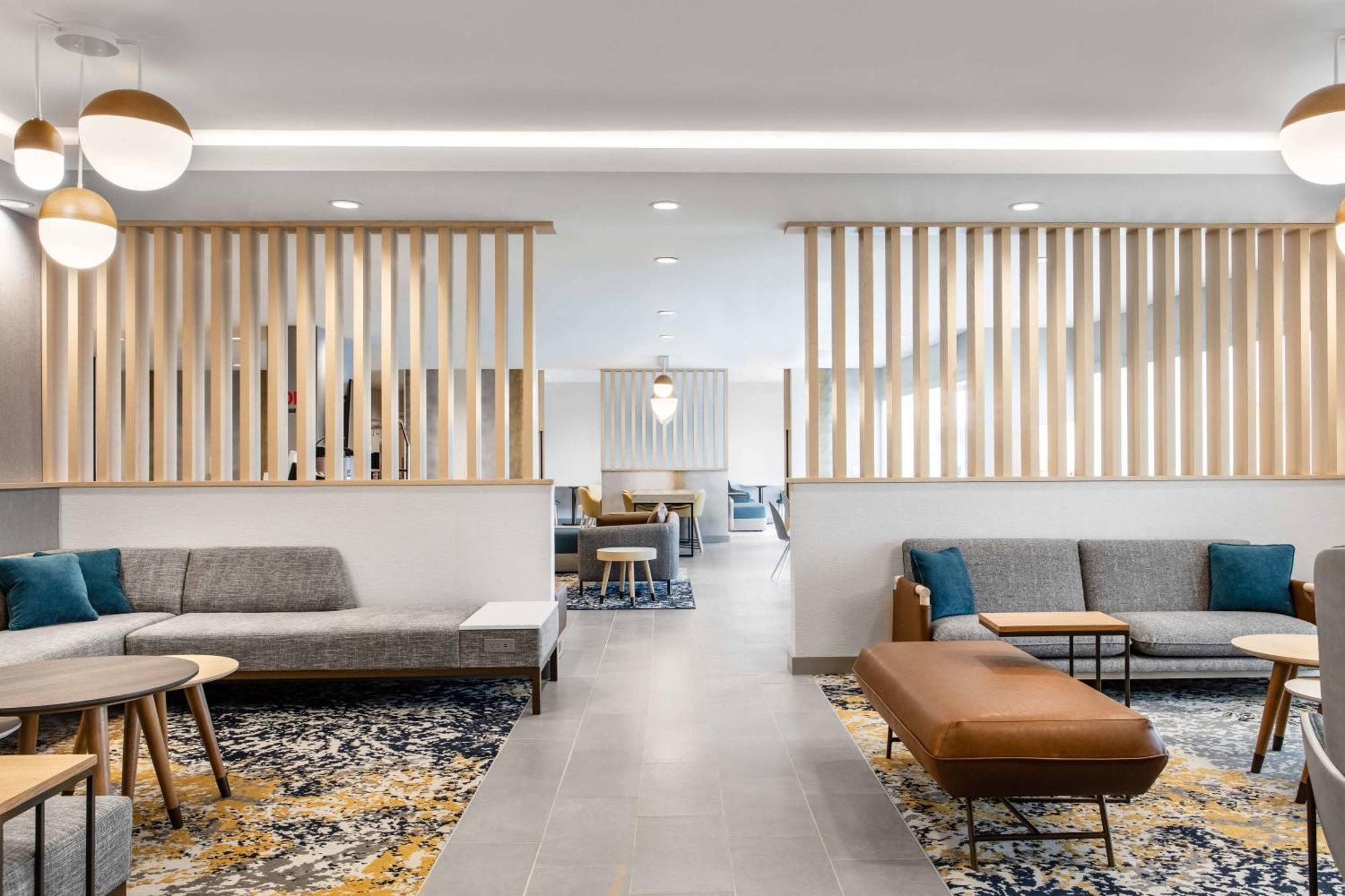 Towneplace Suites By Marriott Milwaukee West Bend Luaran gambar